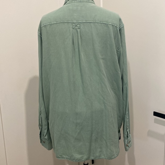 Tommy Bahama Tencel & Cotton Luxury Feel Long Sleeve Button Down Shirt |Size XL - Picture 10 of 13